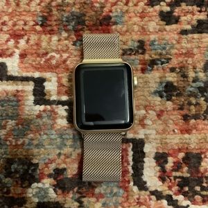 Series 2 Apple Watch 38MM Gold